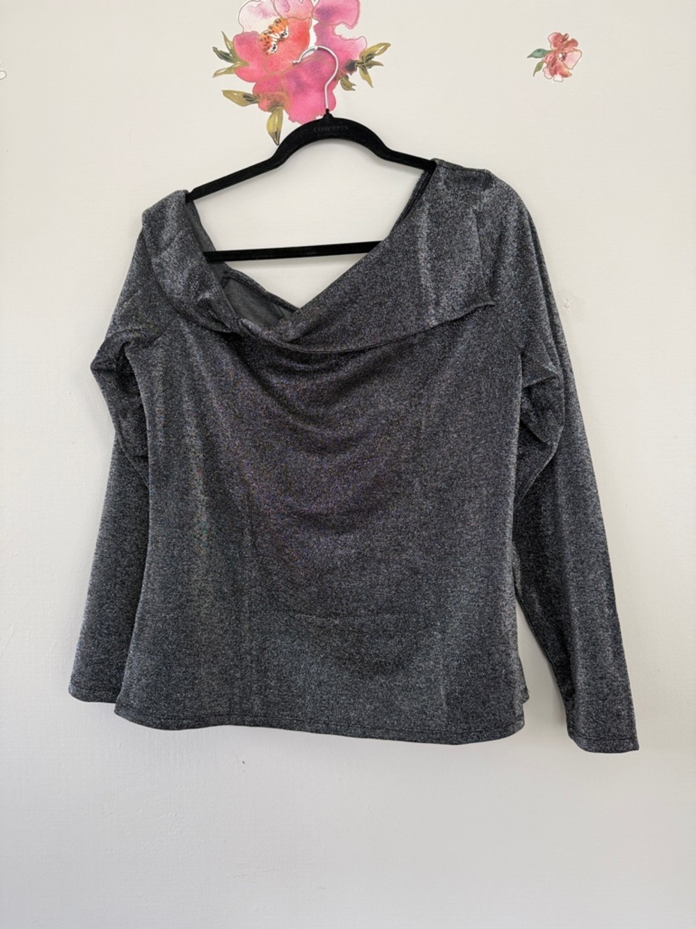 GAP Sparkle Knit Long Sleeve Top in Charcoal